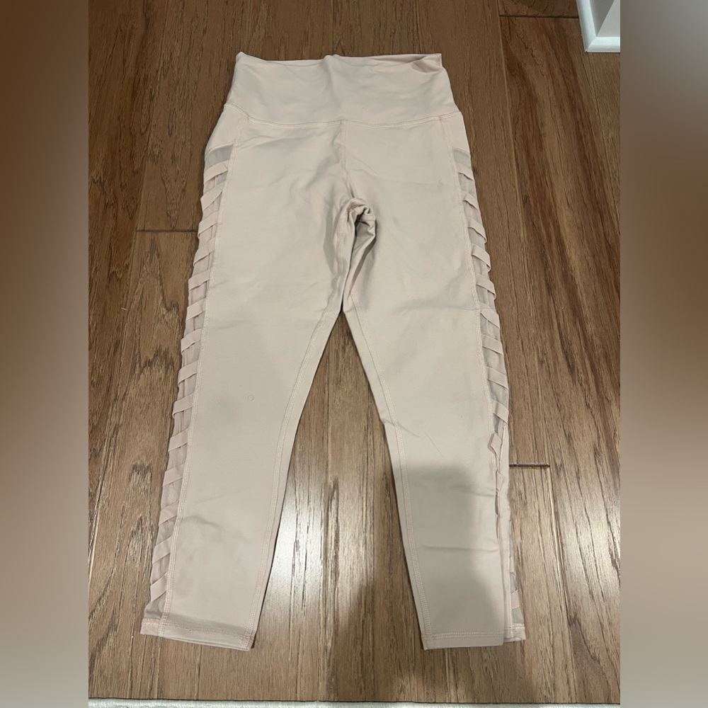 Alo Capri Mesh Leggings